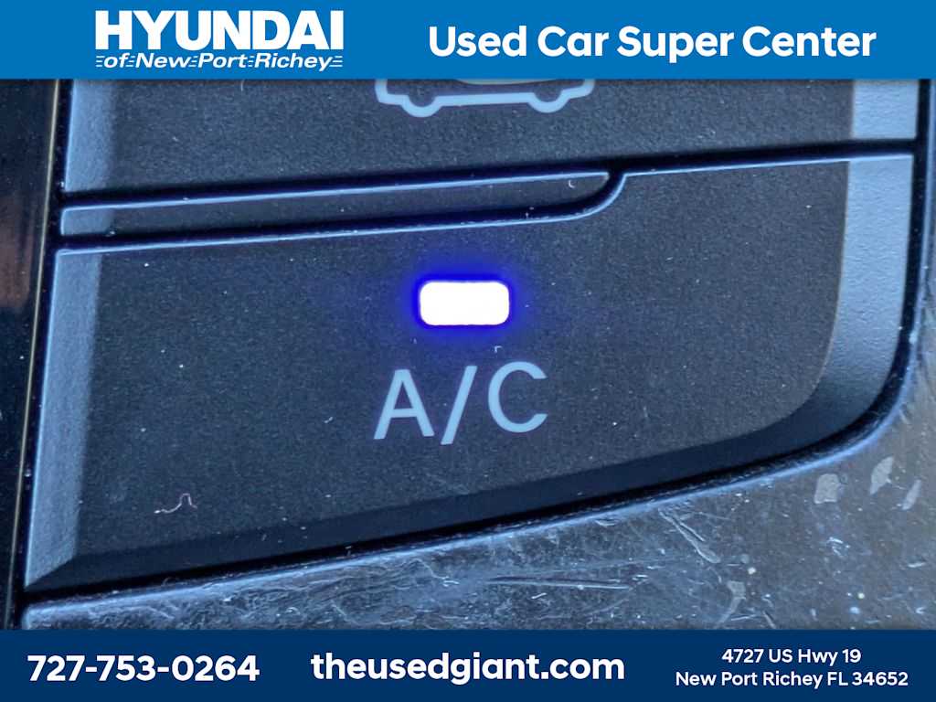 Thumbnail: 2012 Hyundai Sonata - 21