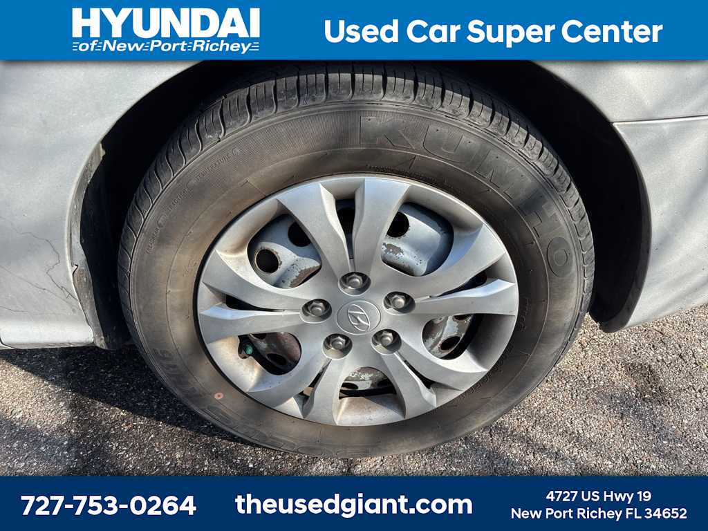 Thumbnail: 2010 Hyundai Elantra - 5