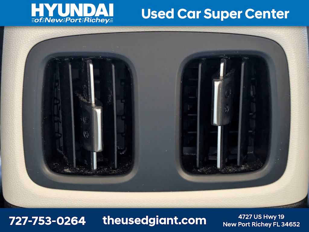 Thumbnail: 2022 Hyundai Tucson - 15