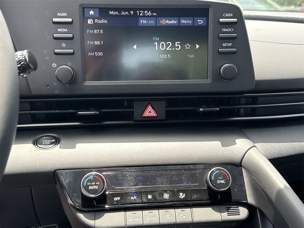 Thumbnail: 2025 Hyundai Elantra - 25