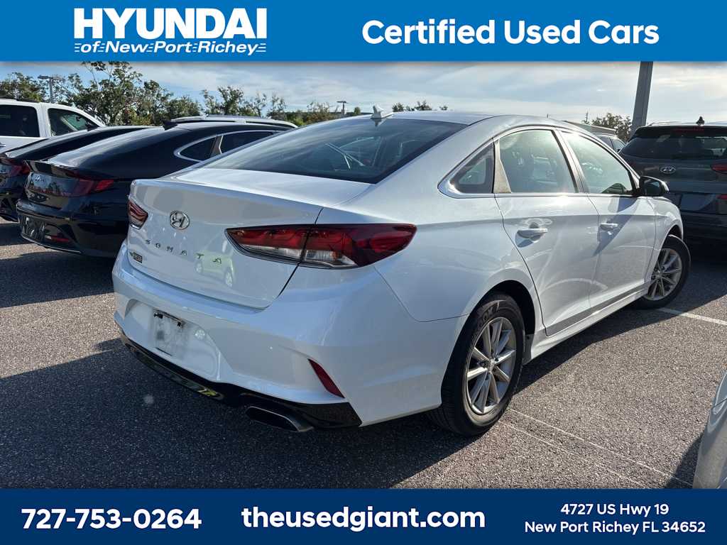 Thumbnail: 2019 Hyundai Sonata - 3