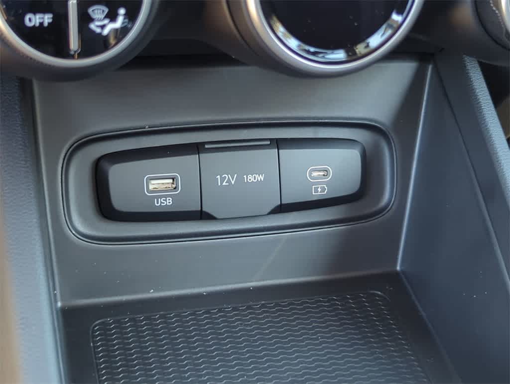 Thumbnail: 2025 Hyundai Venue - 31