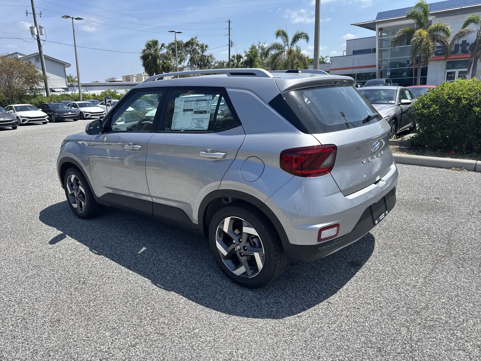 2025 Hyundai Venue SEL 4