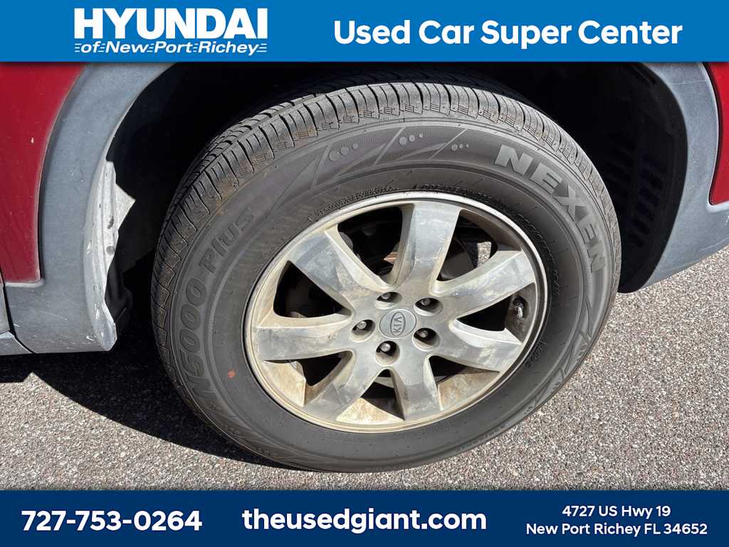 Thumbnail: 2011 Kia Sorento - 5