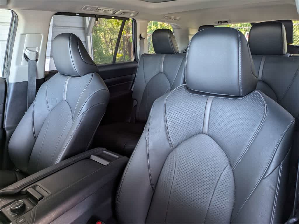 Thumbnail: 2024 Toyota Grand Highlander - 7