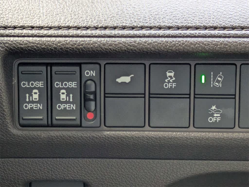 Thumbnail: 2019 Honda Odyssey - 33