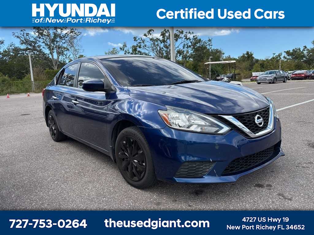 Thumbnail: 2017 Nissan Sentra - 4