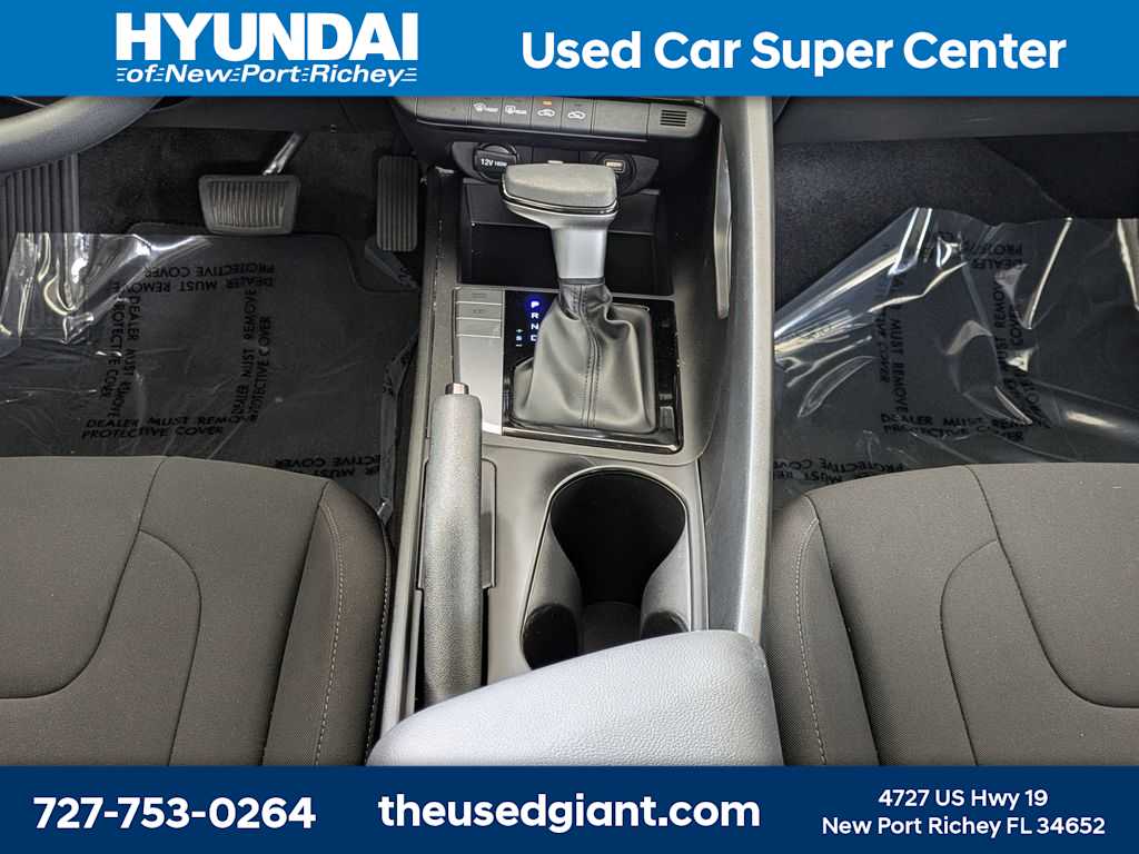 Thumbnail: 2023 Hyundai Elantra - 17