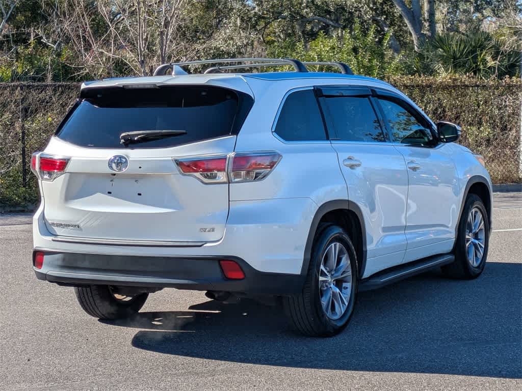 Thumbnail: 2014 Toyota Highlander - 5