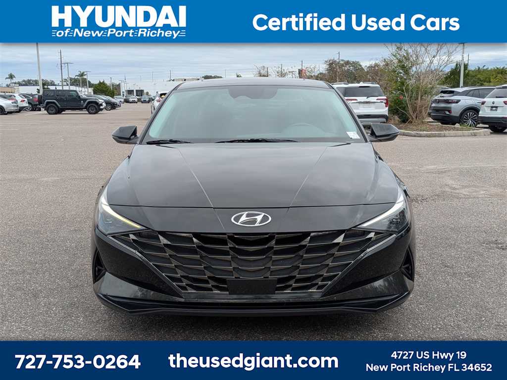 Thumbnail: 2022 Hyundai Elantra - 8