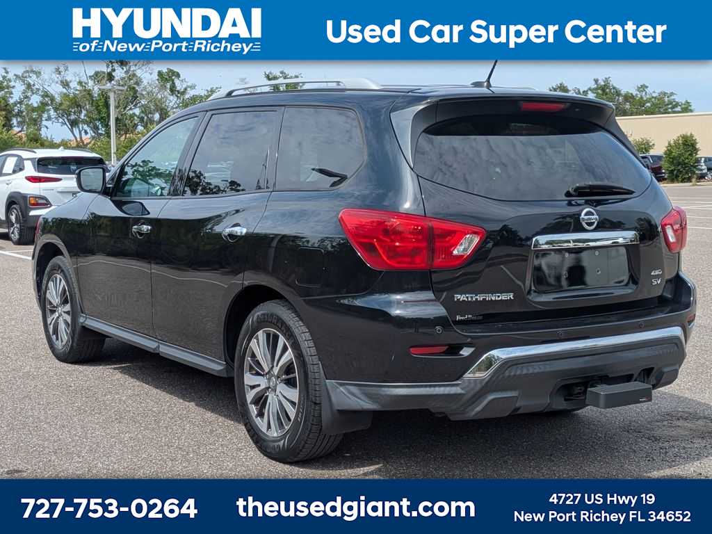 Thumbnail: 2018 Nissan Pathfinder - 3