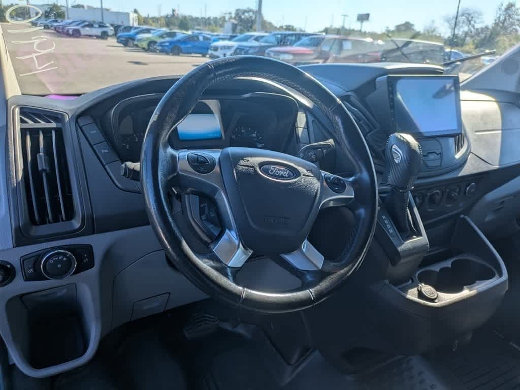 Thumbnail: 2018 Ford Transit Series - 13