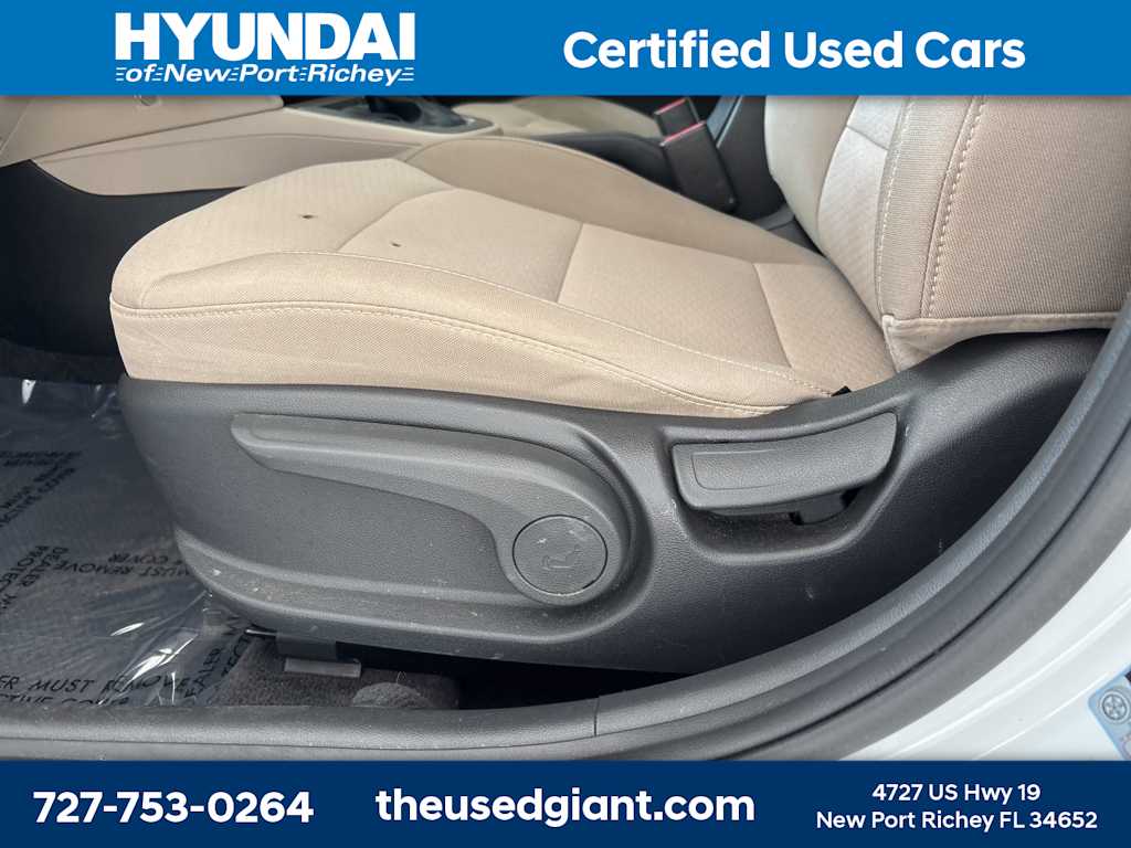 Thumbnail: 2019 Hyundai Elantra - 21