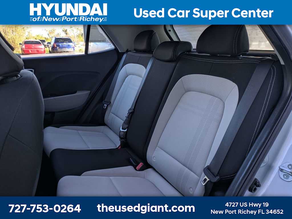 Thumbnail: 2023 Hyundai Venue - 14