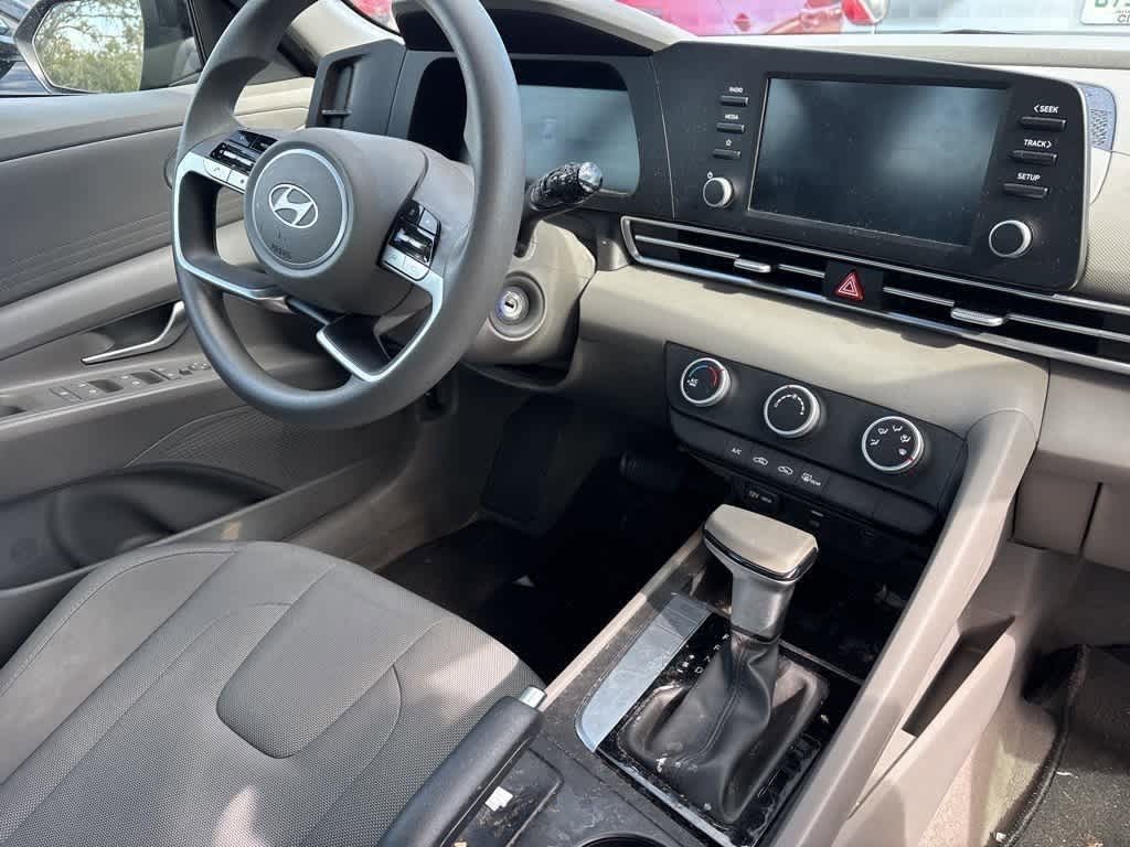 Thumbnail: 2024 Hyundai Elantra - 6