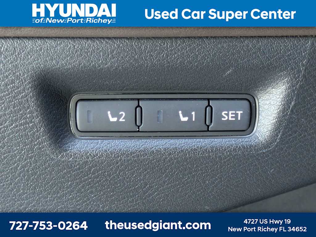 Thumbnail: 2016 Nissan Murano - 24