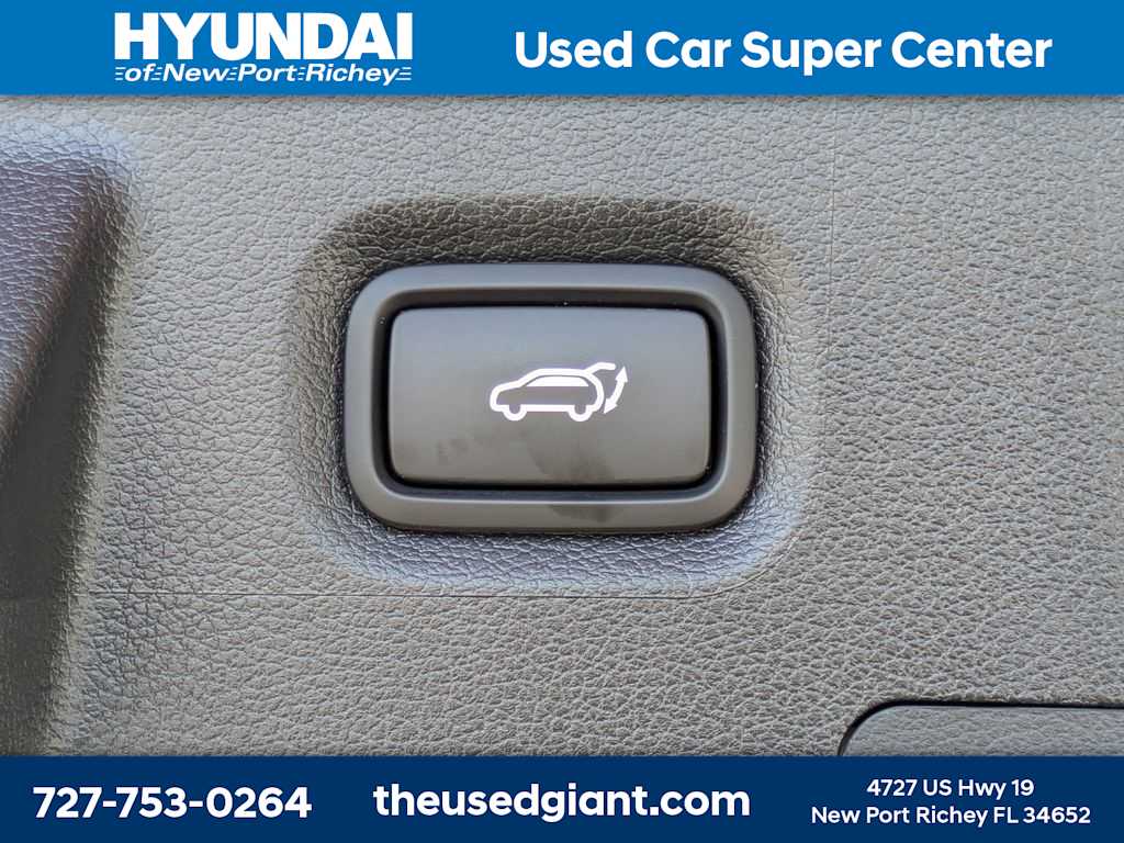 Thumbnail: 2023 Hyundai Santa Fe - 13