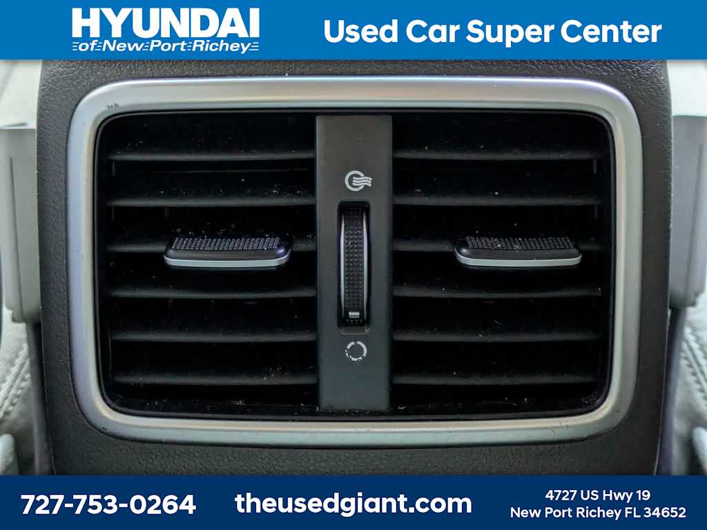 Thumbnail: 2019 Kia Sportage - 16