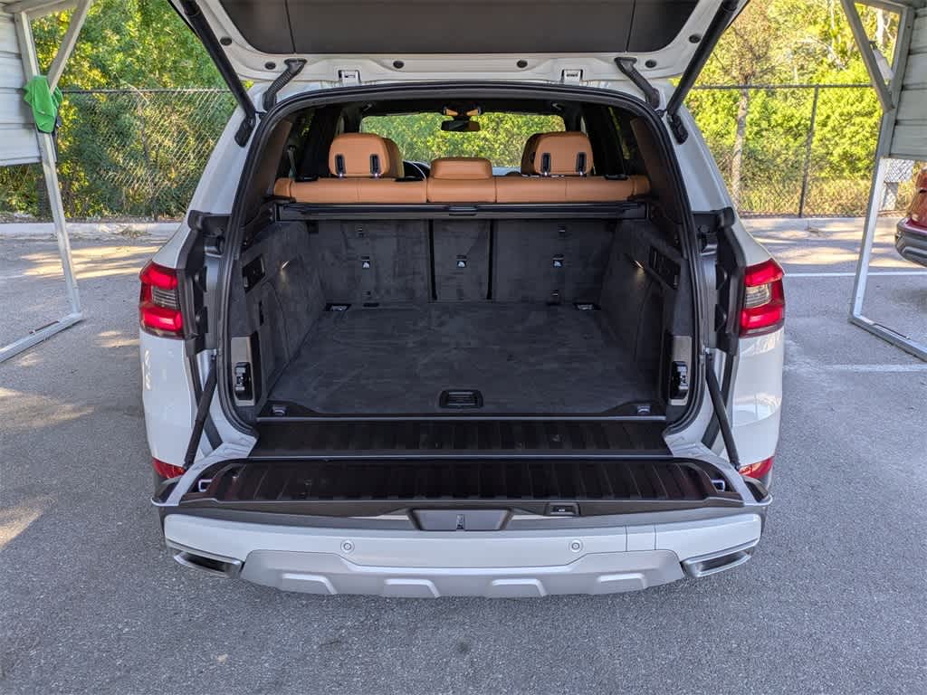 Thumbnail: 2023 BMW X5 - 12