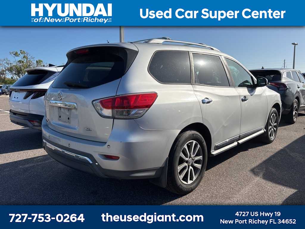 Thumbnail: 2013 Nissan Pathfinder - 3