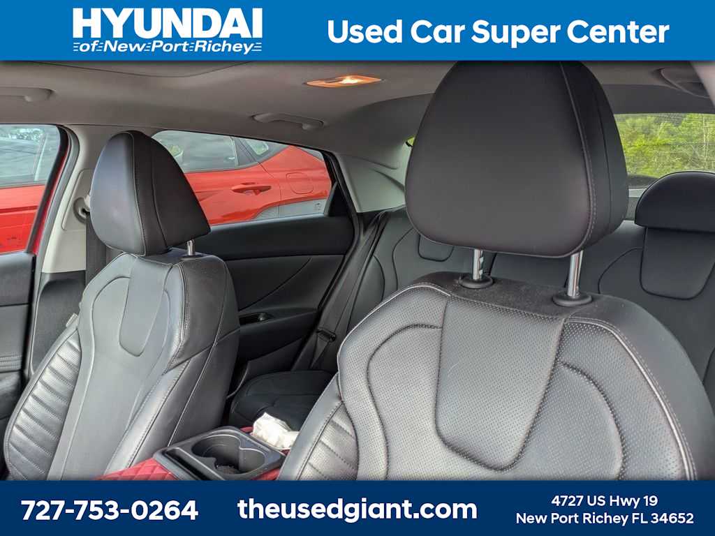 Thumbnail: 2022 Hyundai Elantra - 3