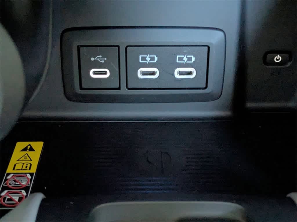 Thumbnail: 2024 Toyota Venza - 31