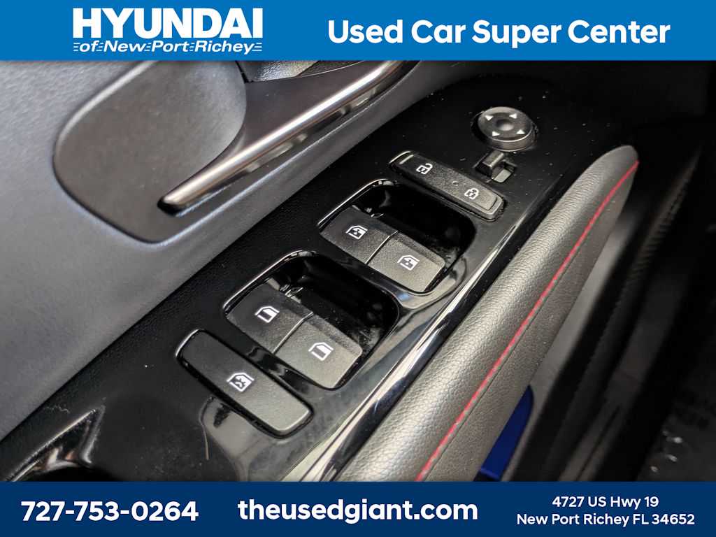 Thumbnail: 2023 Hyundai Tucson - 32
