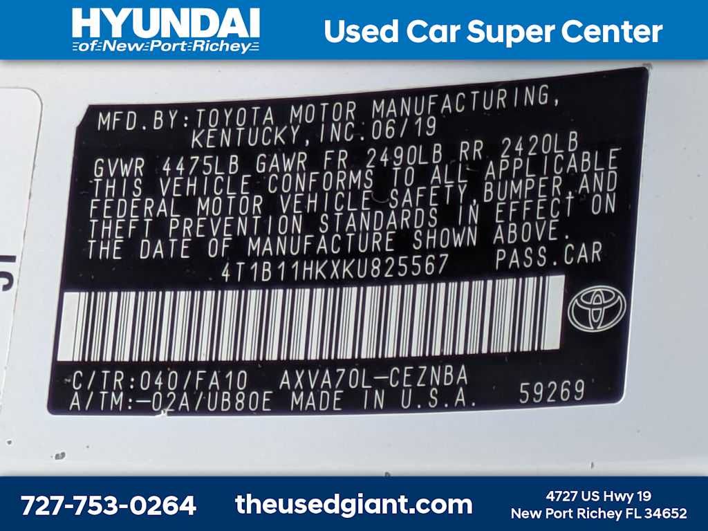 Thumbnail: 2019 Toyota Camry - 32