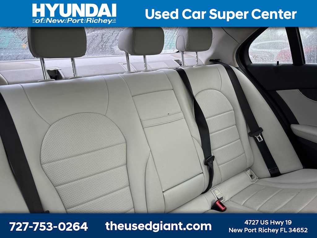 Thumbnail: 2017 Mercedes-Benz C-Class - 9