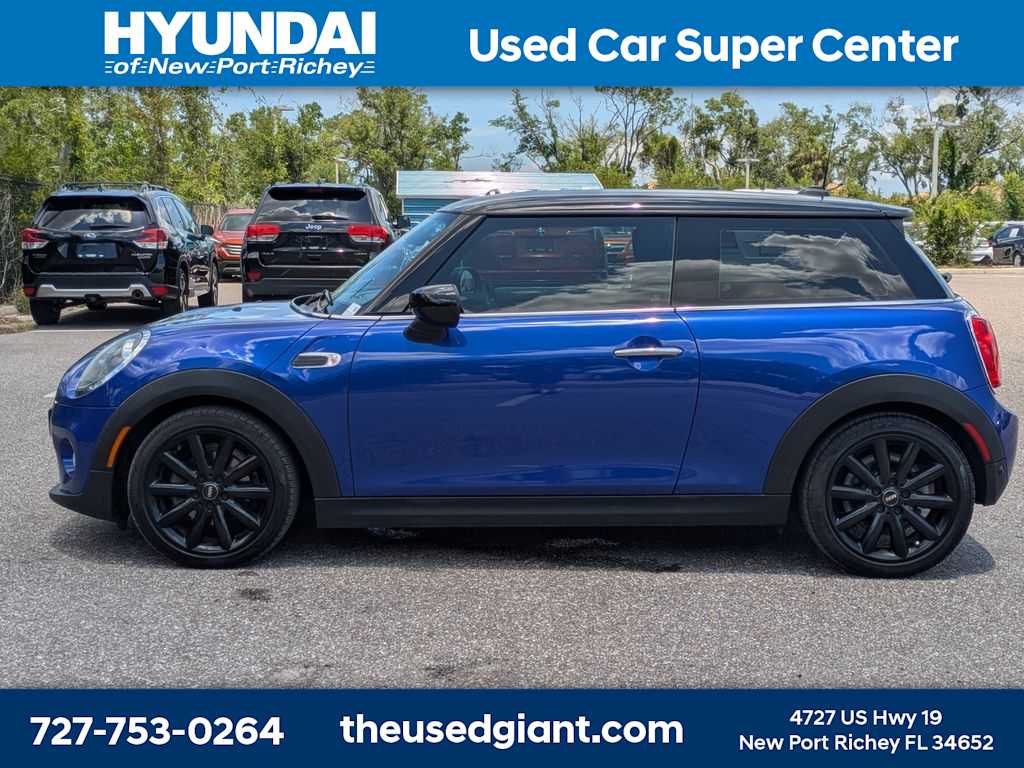 Thumbnail: 2020 MINI Cooper Hardtop - 2