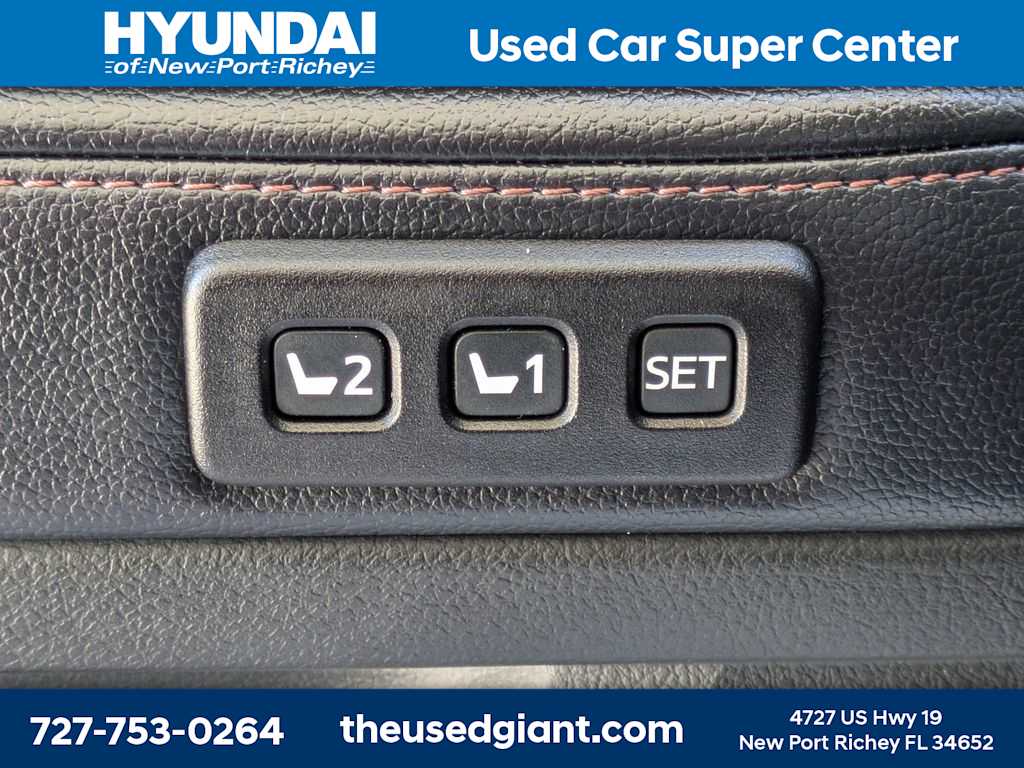 Thumbnail: 2018 Toyota 4Runner - 22