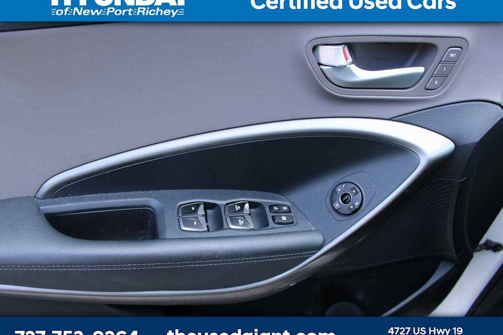 Thumbnail: 2019 Hyundai Santa Fe - 12