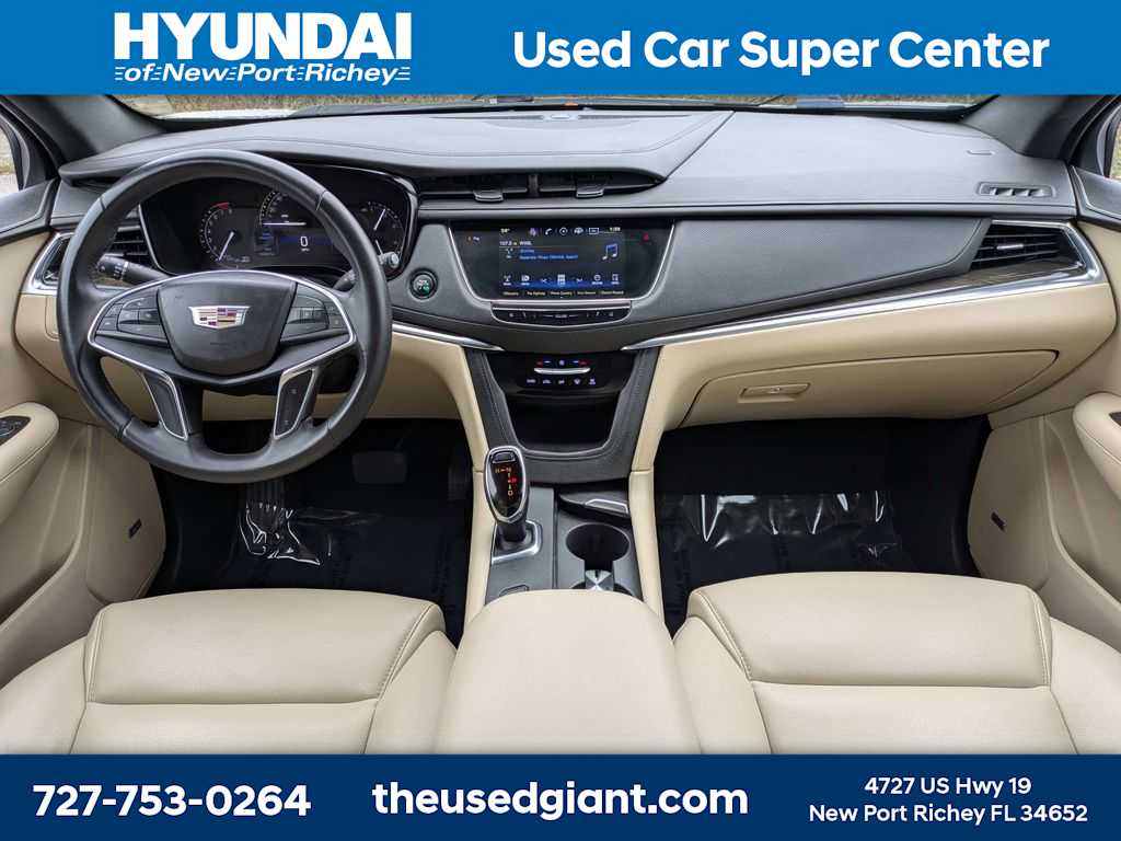 Thumbnail: 2018 Cadillac XT5 - 18