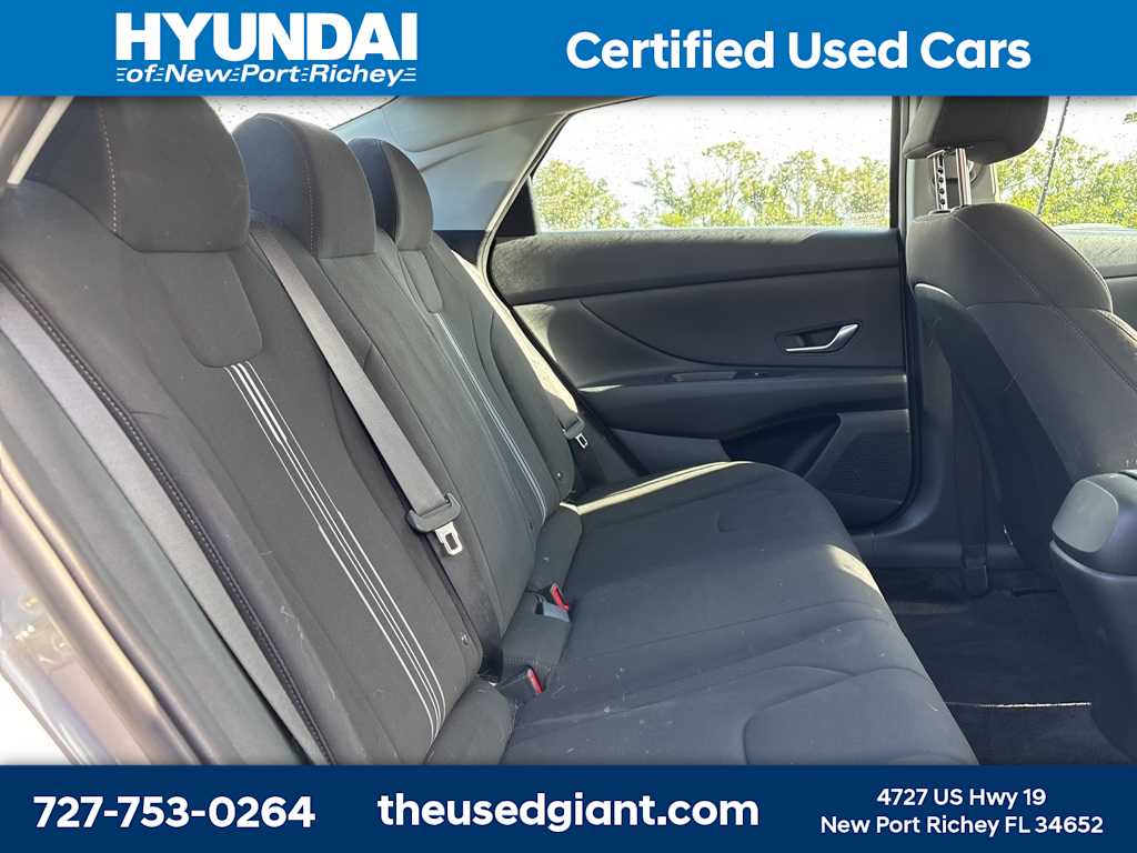 2022 Hyundai Elantra SEL 8