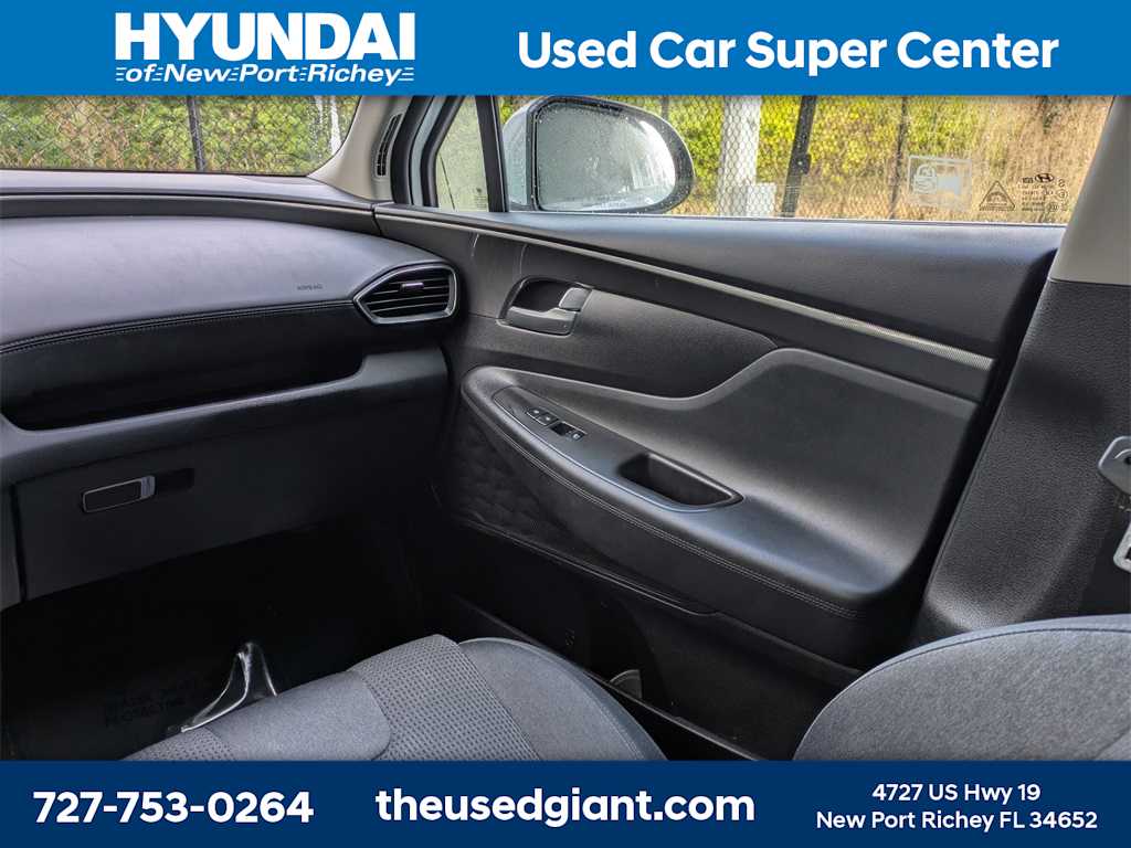 Thumbnail: 2021 Hyundai Santa Fe - 17