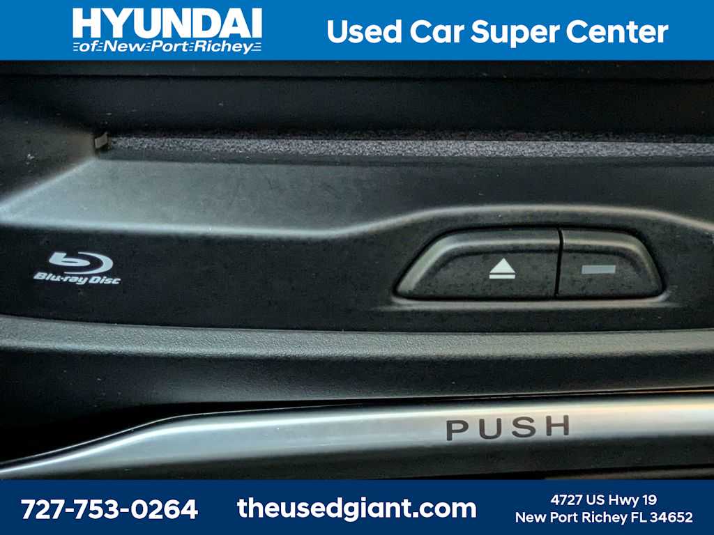 Thumbnail: 2022 Chrysler Pacifica - 45