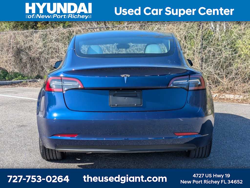 Thumbnail: 2021 Tesla Model 3 - 4