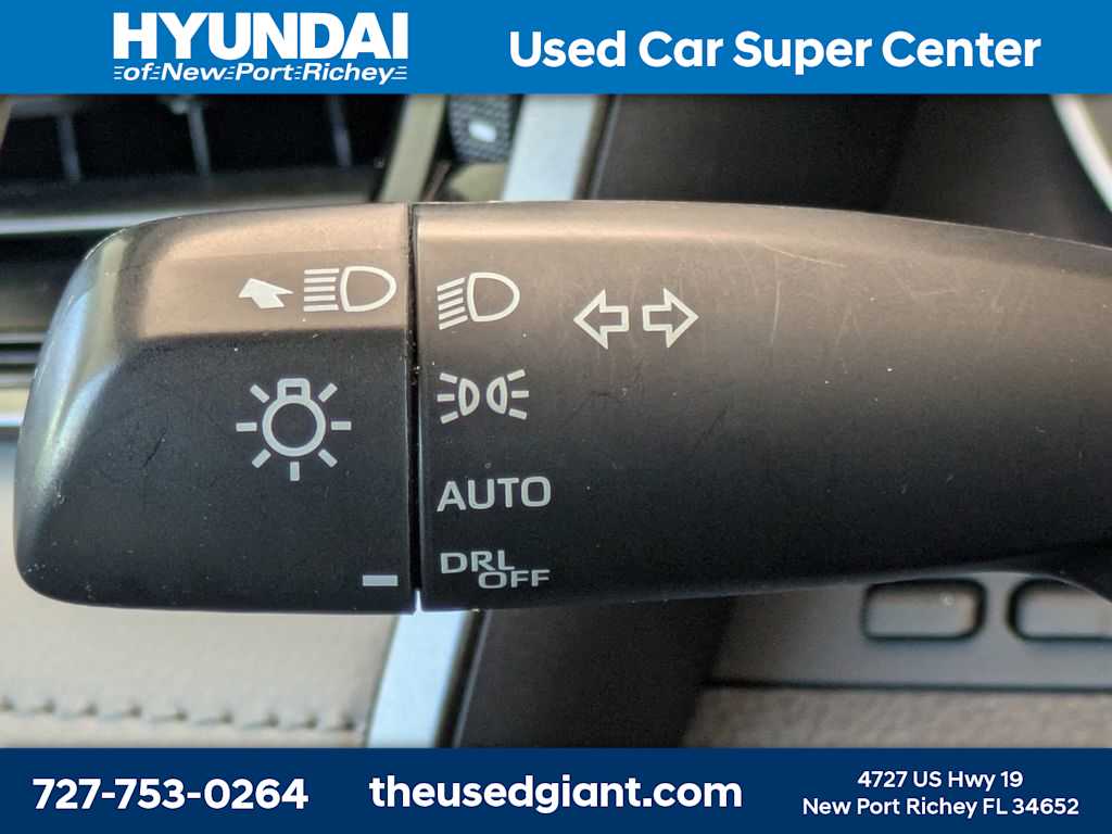 Thumbnail: 2022 Toyota Camry - 31