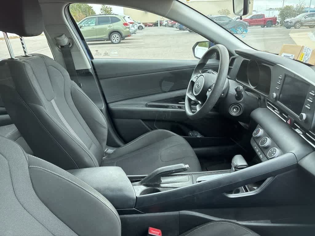 Thumbnail: 2021 Hyundai Elantra - 6