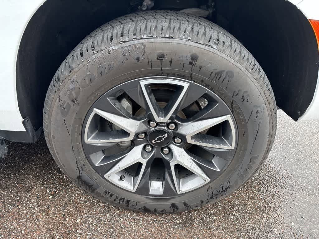 Thumbnail: 2022 Chevrolet Suburban - 6