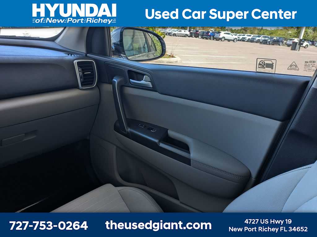 Thumbnail: 2020 Kia Sportage - 18