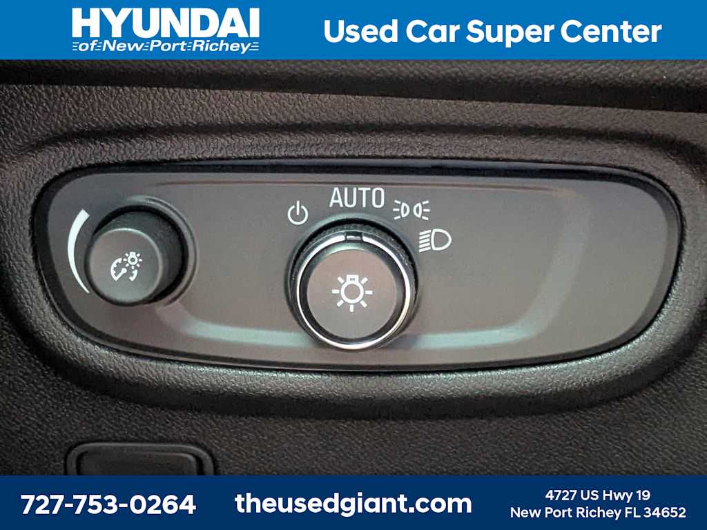 Thumbnail: 2022 GMC Terrain - 30