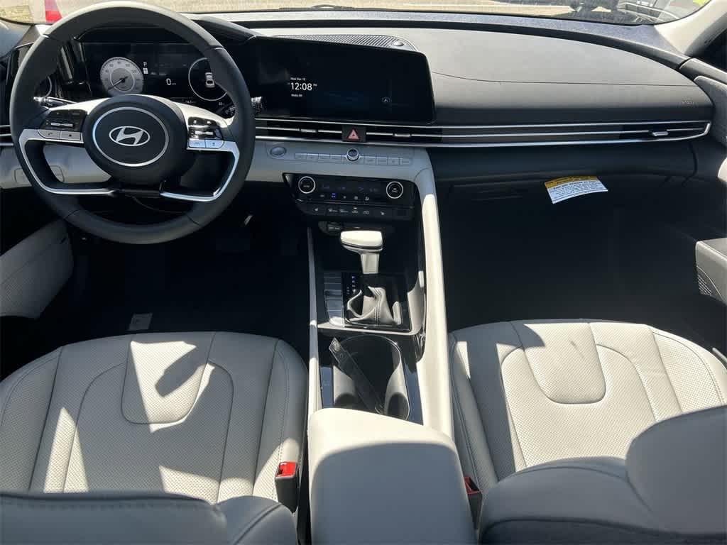 Thumbnail: 2025 Hyundai Elantra - 15