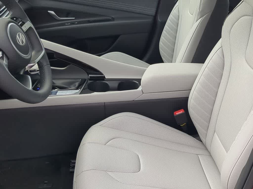 Thumbnail: 2026 Hyundai Elantra - 17