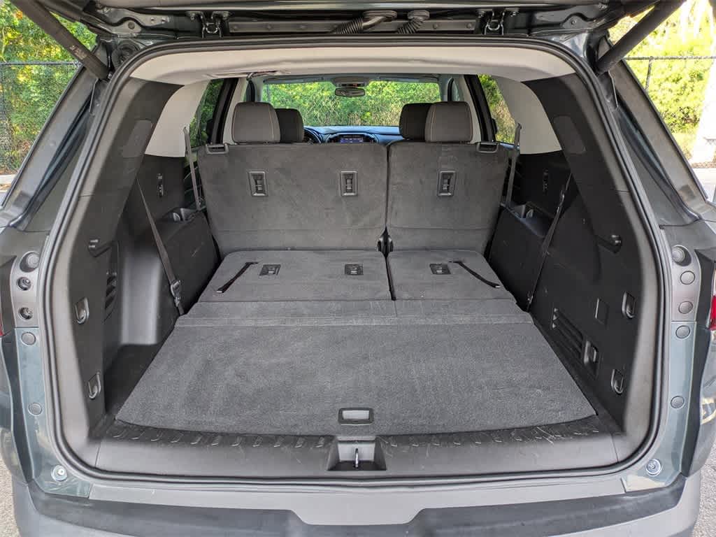 Thumbnail: 2020 Chevrolet Traverse - 13