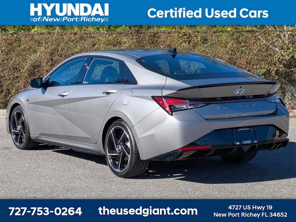 Thumbnail: 2022 Hyundai Elantra - 3