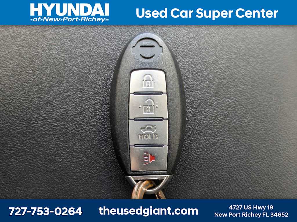 Thumbnail: 2011 Nissan Maxima - 34