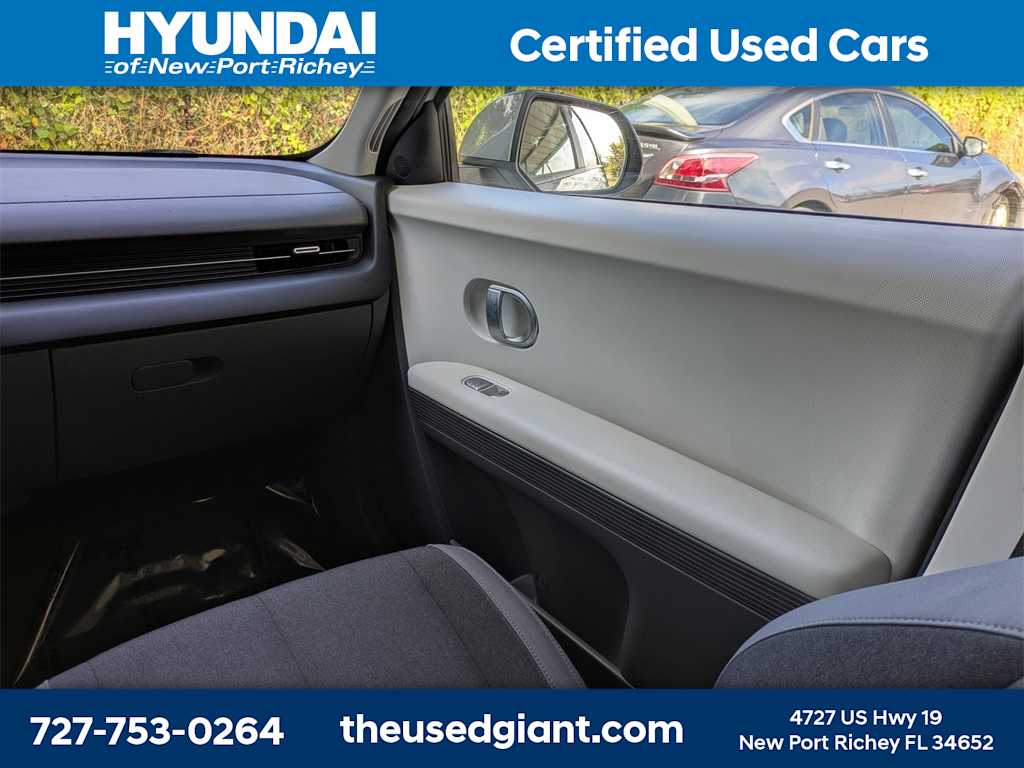 Thumbnail: 2022 Hyundai Ioniq 5 - 18
