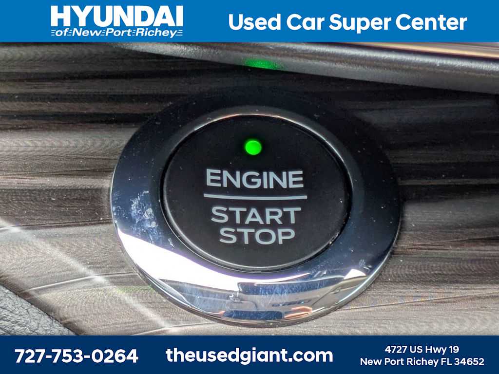 Thumbnail: 2021 Ford Explorer - 45