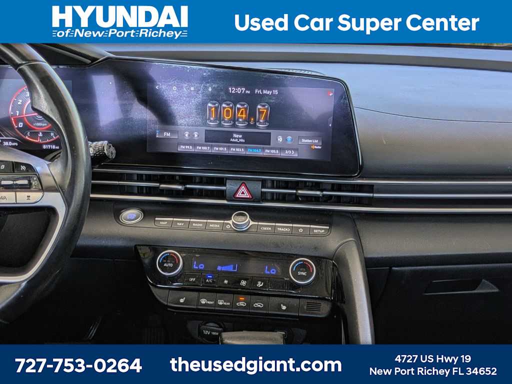 Thumbnail: 2023 Hyundai Elantra - 17